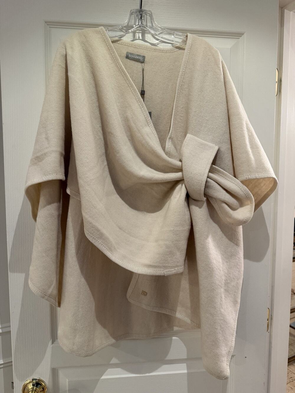SOIA & KYO Claudelle Cape Poncho Powder One Size Oversized Wrap NWT $125